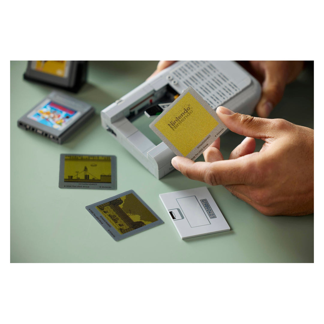 LEGO 72046 GAME BOY
