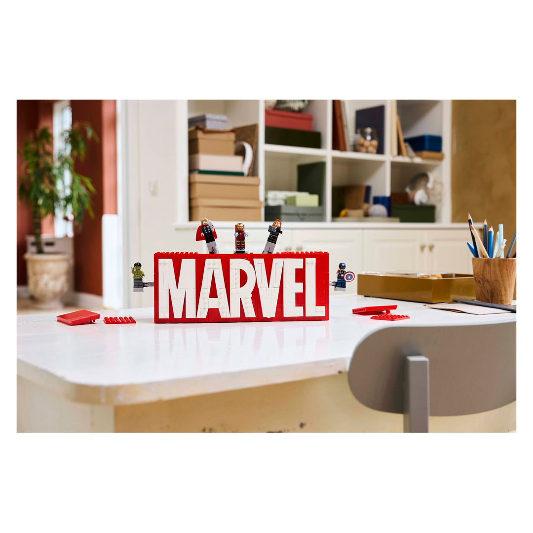 LEGO 76313 LOGO E MINIFIGURE MARVEL