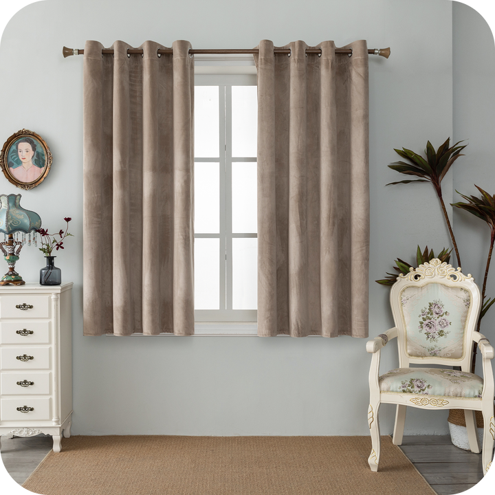 TENDA ADELAIDE OSCURANTE IN VELLUTO 1 PANNELLO 140X150CM TORTORA