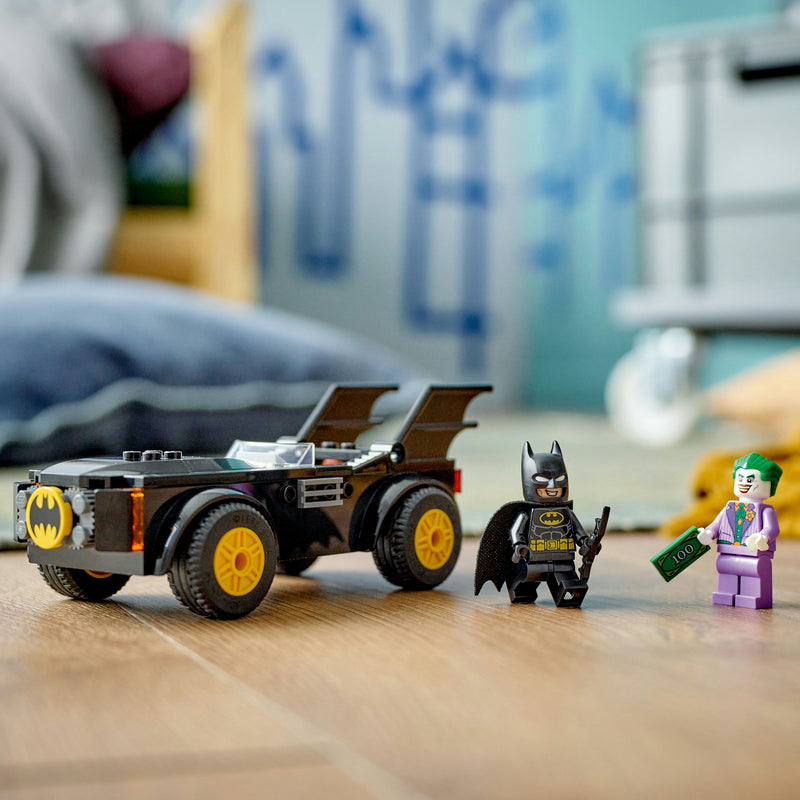 LEGO 76264 SUPER HEROES BATMOBILE: BATMAN VS THE JOKER