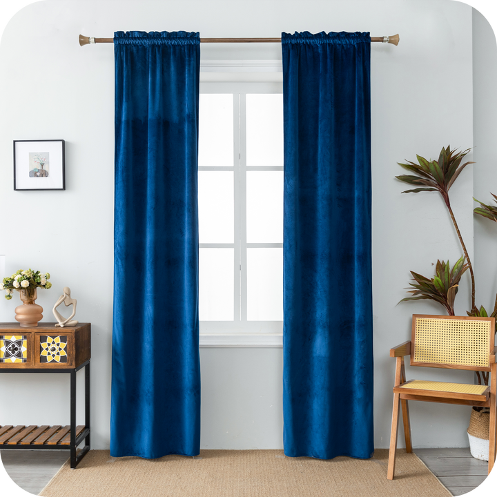 TENDA ADELAIDE OSCURANTE IN VELLUTO 2X70X220CM BLU