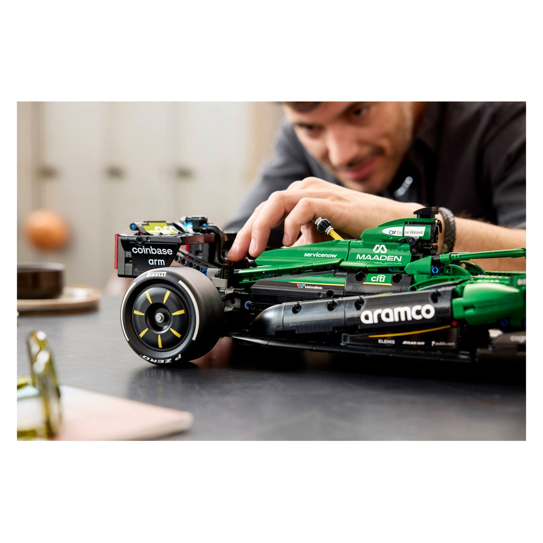 LEGO 42240 AUTO F1 ASTON MARTIN ARAMCO AMR25