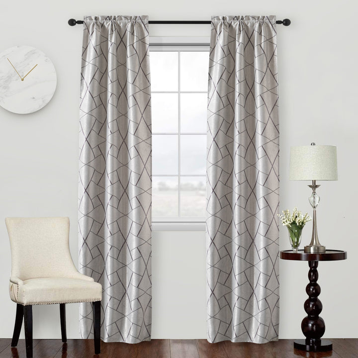 COPPIA TENDE USTICA SEMI OSCURANTI FANTASIA GEOMETRICA 2X70X235CM GRIGIO E ARGENTO