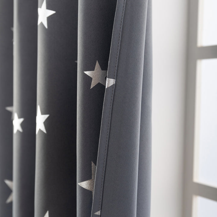 TENDA OSCURANTE FANTASIA STELLE ARGENTATE 1 PANNELLO 140X235CM GRIGIO
