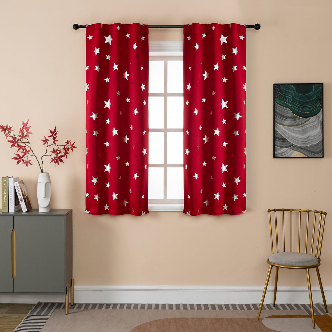 COPPIA TENDE OSCURANTI FANTASIA STELLE ARGENTATE 2X70X145CM ROSSO